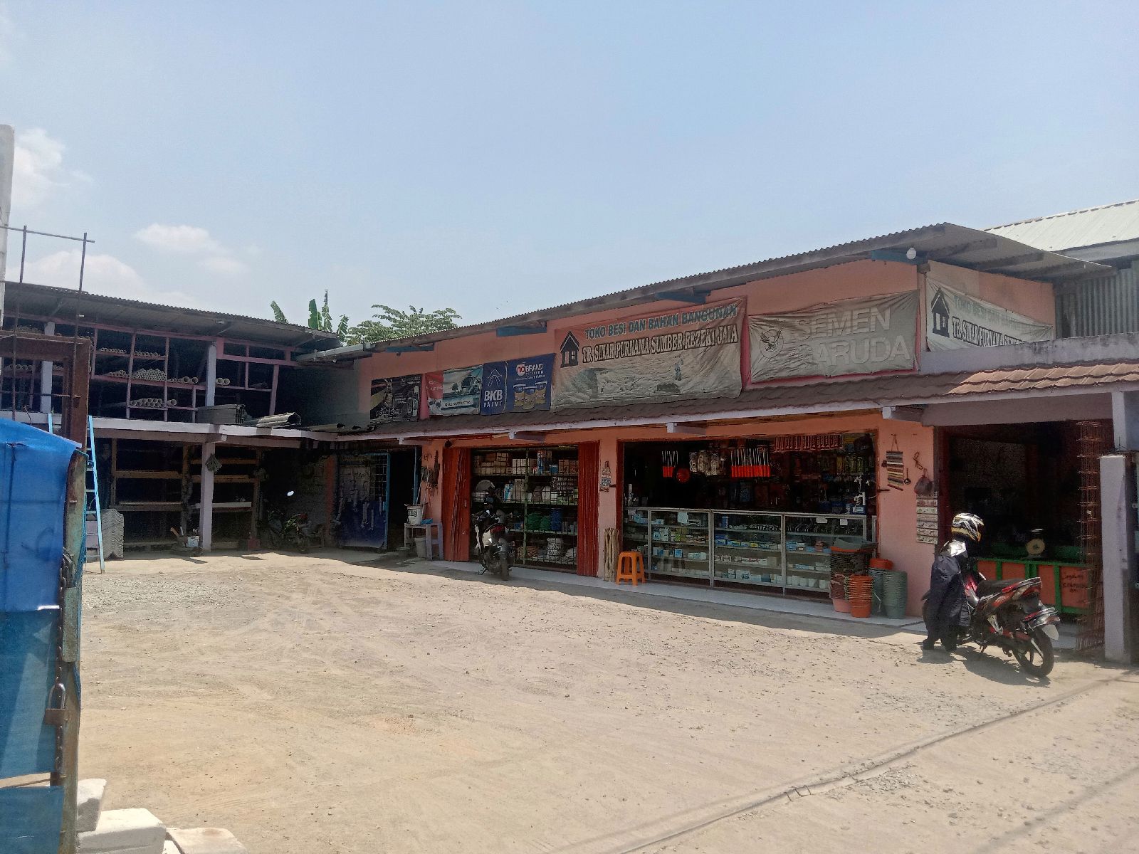 TB.Gelora Wangon: Jantung Berbelanja Lokal di Cilacap